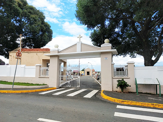 Read more about the article Liberada a visita aos cemitérios de Salto com a cidade na fase amarela do Governo Estadual